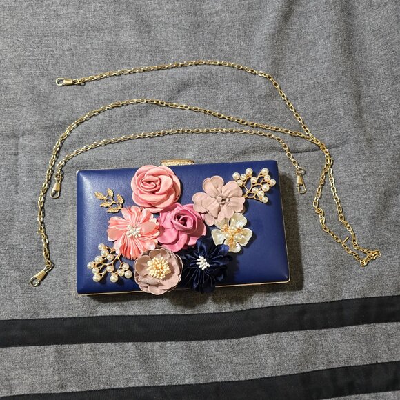 Clutch - Picture 2 of 3